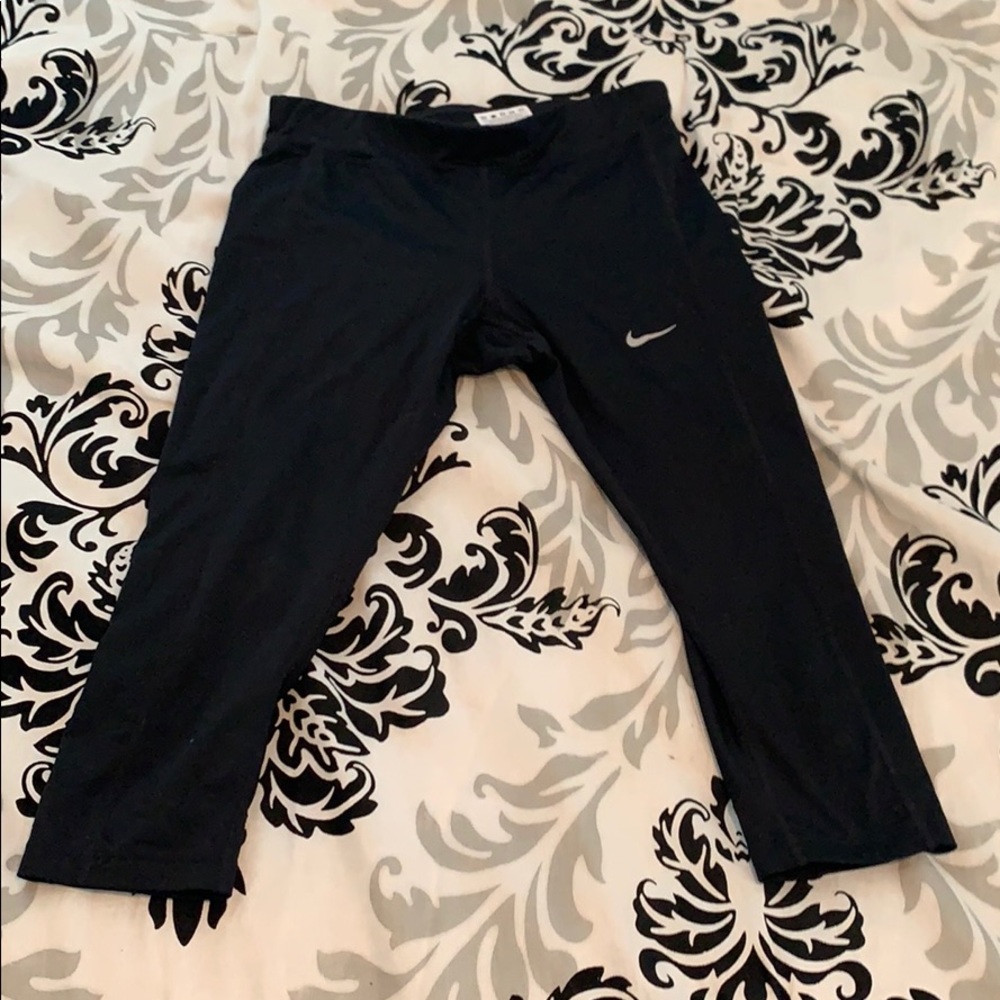 Black knee length Nike Leggings